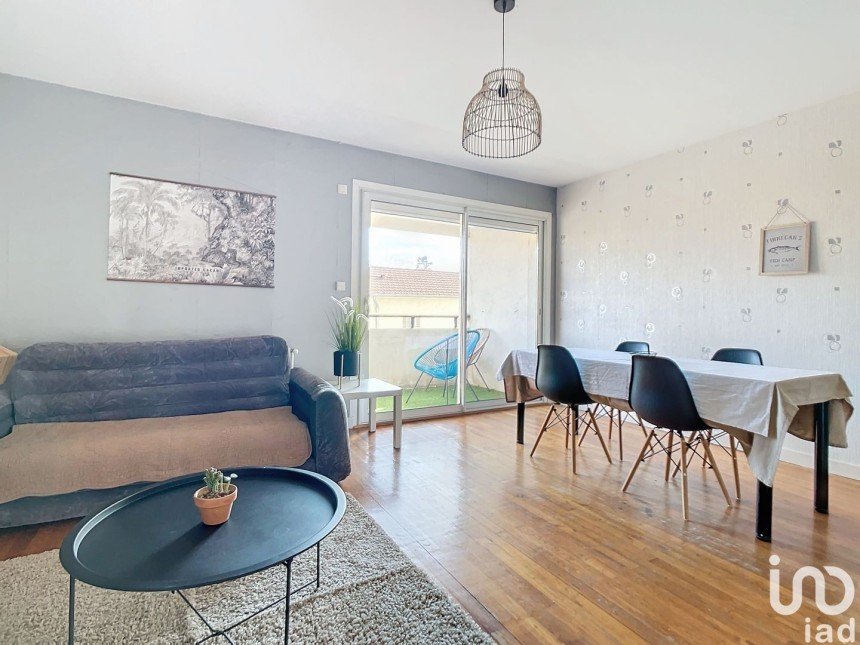 Appartement 3 pièces de 68 m² à Romans-sur-Isère (26100)