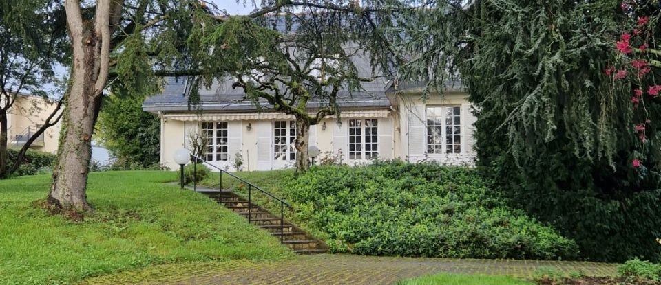 Maison traditionnelle 8 pièces de 180 m² à Saint-Lambert-la-Potherie (49070)