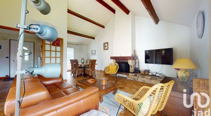 Traditional house 6 rooms of 113 m² in Bonnelles (78830)
