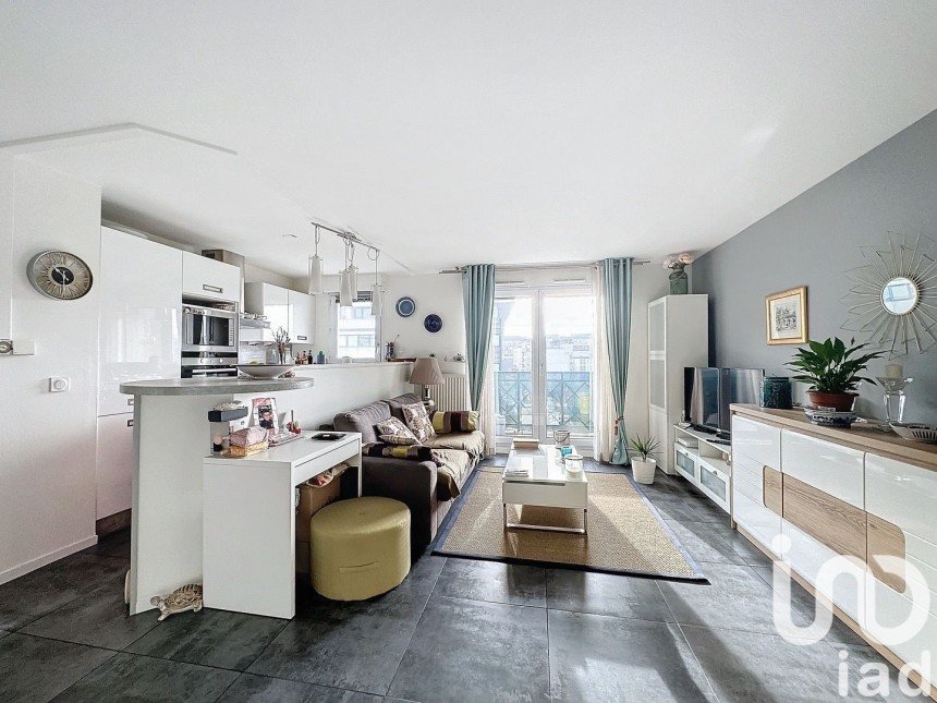 Apartment 2 rooms of 42 m² in Massy (91300)