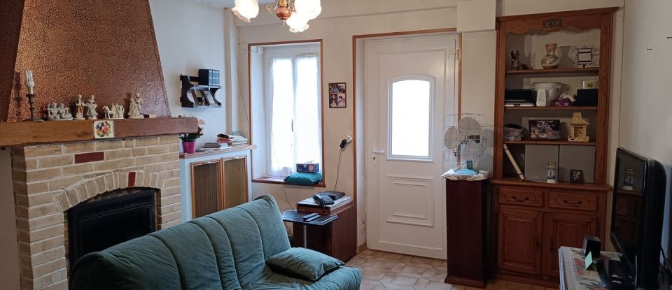 Maison 4 pièces de 81 m² à Saint-Honoré-les-Bains (58360)
