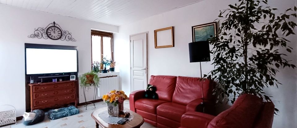 Maison 4 pièces de 100 m² à Saint-Honoré-les-Bains (58360)