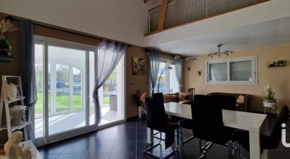 House 5 rooms of 192 m² in Grand-Couronne (76530)
