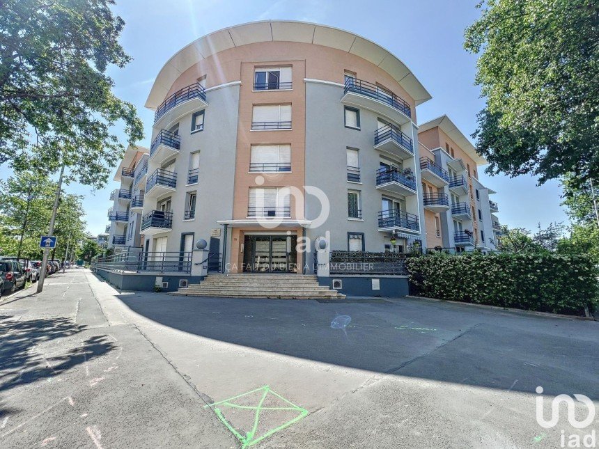 Appartement 4 pièces de 69 m² à Le Blanc-Mesnil (93150)
