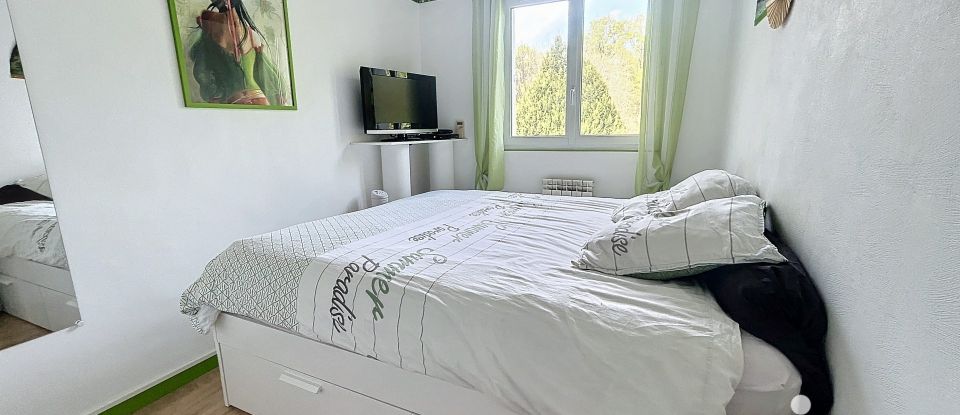 Apartment 4 rooms of 68 m² in Le Plessis-Trévise (94420)