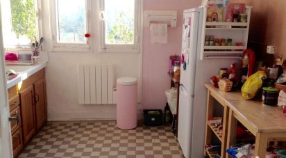 House 4 rooms of 82 m² in Valençay (36600)
