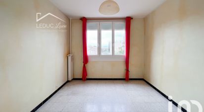 Apartment 4 rooms of 93 m² in Pont-Saint-Esprit (30130)