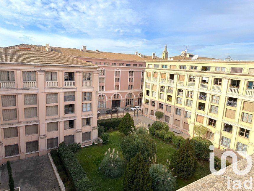 Vente Appartement 72m² 3 Pièces à Aix-en-Provence (13090) - Iad France