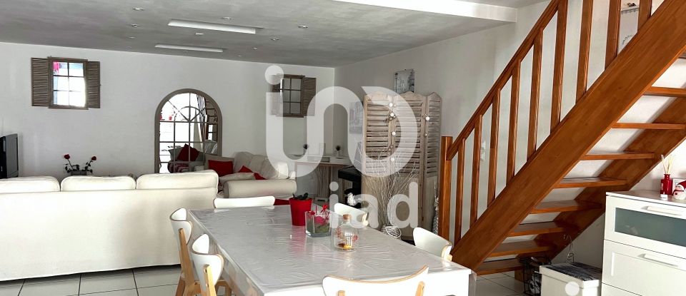 Town house 6 rooms of 139 m² in Châtonnay (38440)