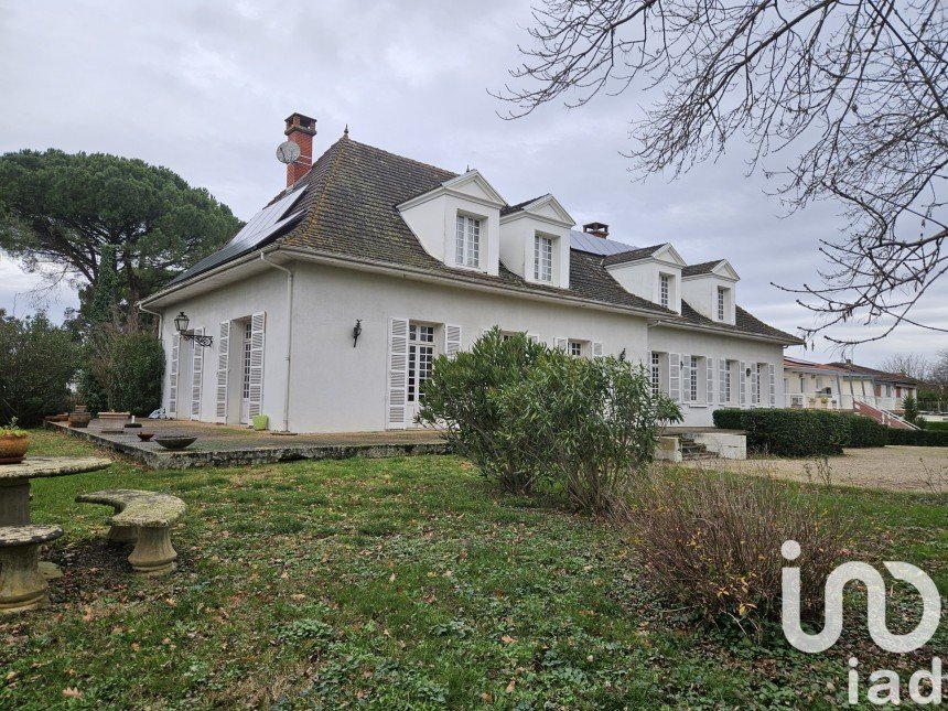 House 8 rooms of 395 m² in Aiguillon (47190)
