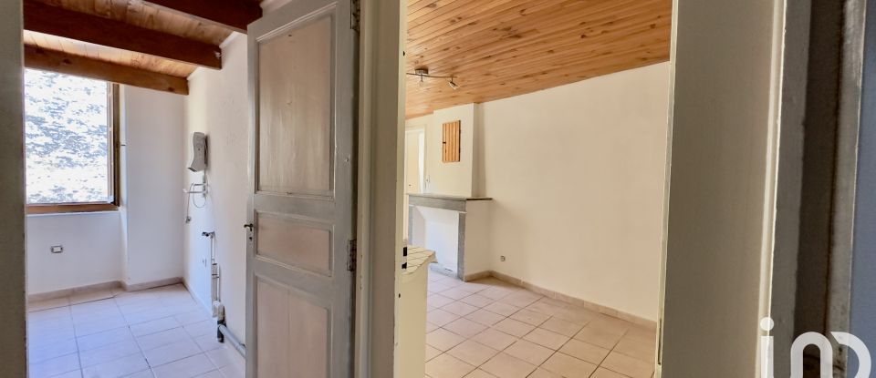 Appartement 4 pièces de 94 m² à Grillon (84600)