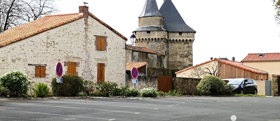 Maison de village 5 pièces de 100 m² à Sigournais (85110)
