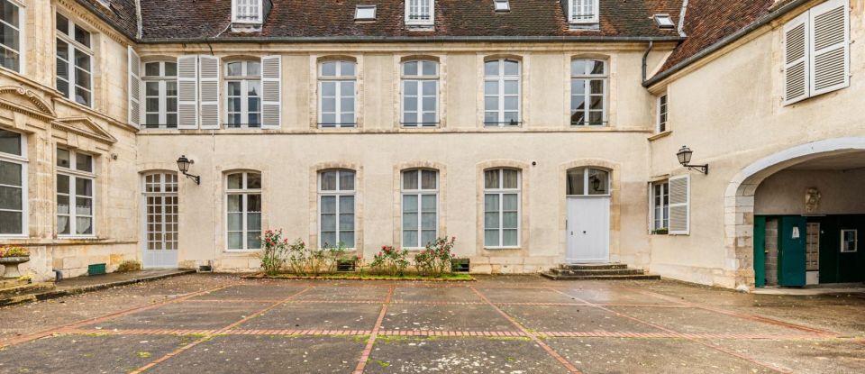 Appartement 4 pièces de 101 m² à Bourges (18000)