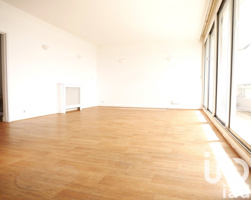 Apartment 5 rooms of 122 m² in Sarcelles (95200)