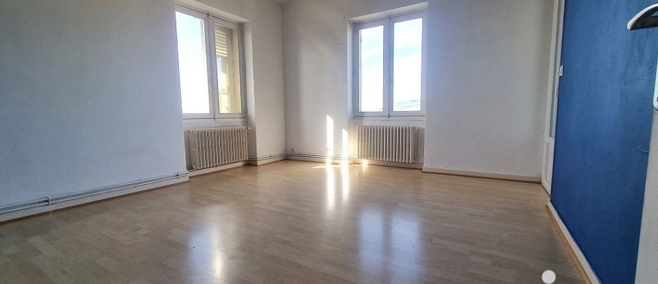 Apartment 7 rooms of 167 m² in Saint-Amour-Bellevue (71570)