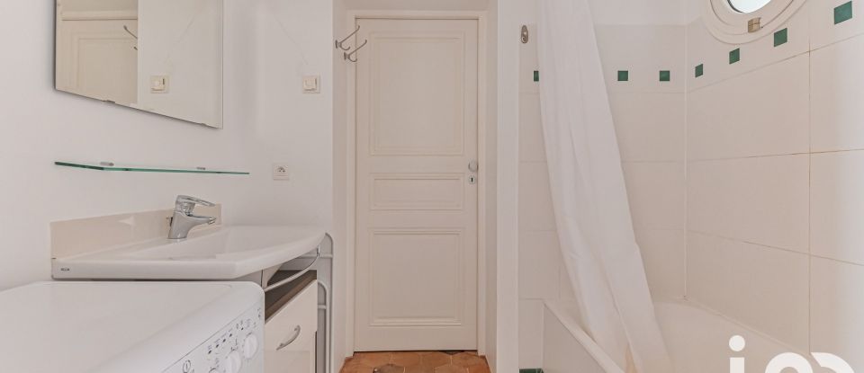 Apartment 2 rooms of 57 m² in Paris (75003)