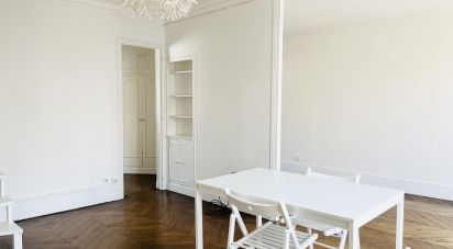 Appartement 3 pièces de 66 m² à Paris (75017)