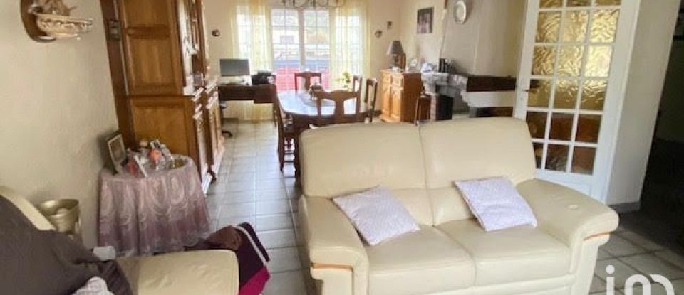 House 7 rooms of 133 m² in Barentin (76360)