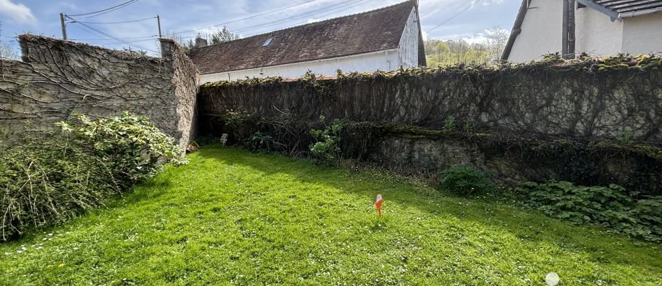 Land of 1,109 m² in Saint-Aubin-sur-Gaillon (27600)
