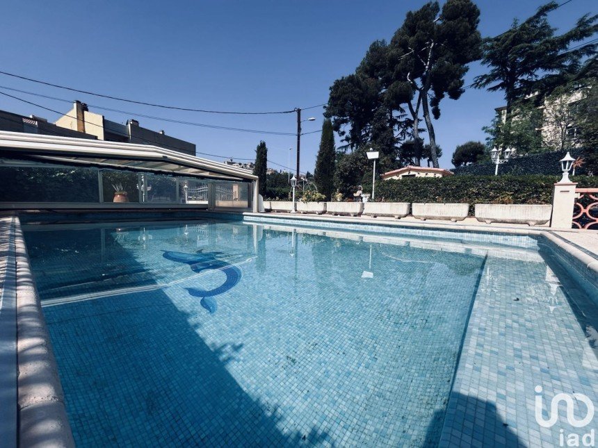 House 6 rooms of 173 m² in Cagnes-sur-Mer (06800)