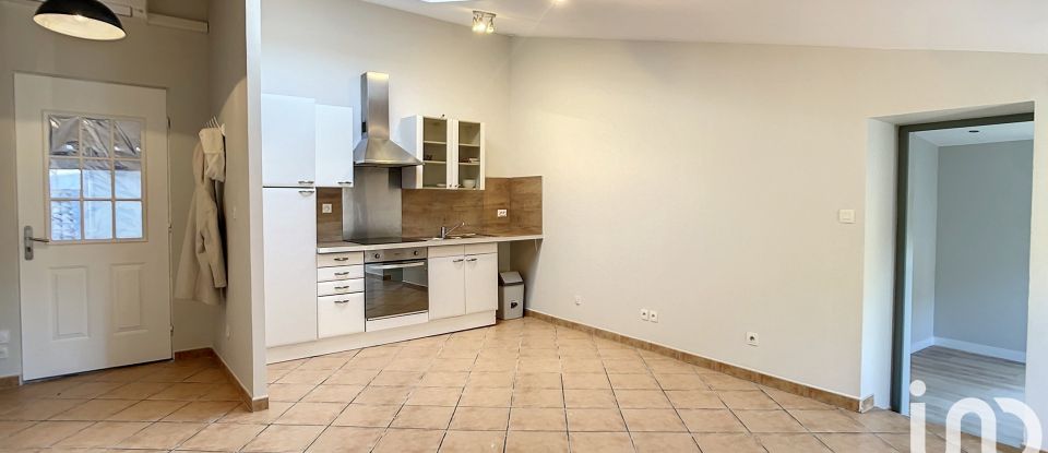 Appartement 2 pièces de 46 m² à L'Isle-sur-la-Sorgue (84800)