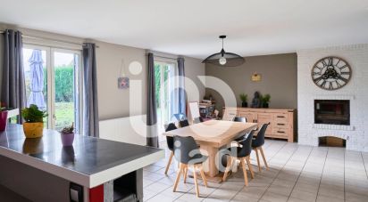 House 5 rooms of 123 m² in Auchy-lez-Orchies (59310)