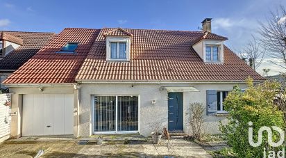 Traditional house 7 rooms of 130 m² in Breuillet (91650)