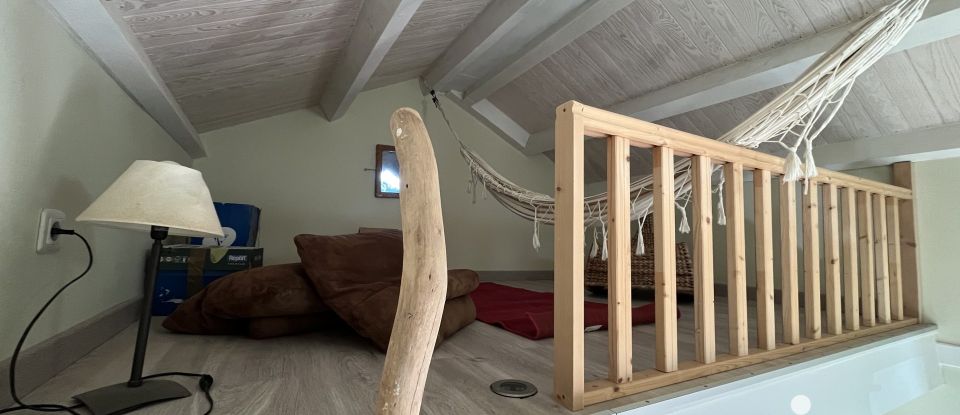 Maison traditionnelle 7 pièces de 178 m² à Bagnols-sur-Cèze (30200)