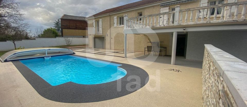 Maison 6 pièces de 143 m² à Montluçon (03100)