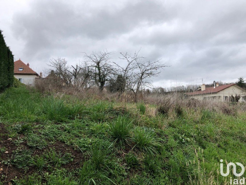 Land of 801 m² in Bissey-sous-Cruchaud (71390)