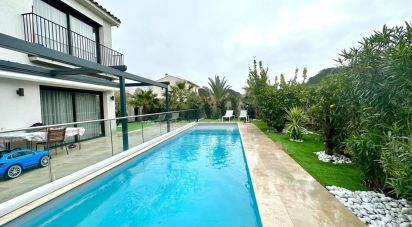 House 5 rooms of 127 m² in Fréjus (83600)