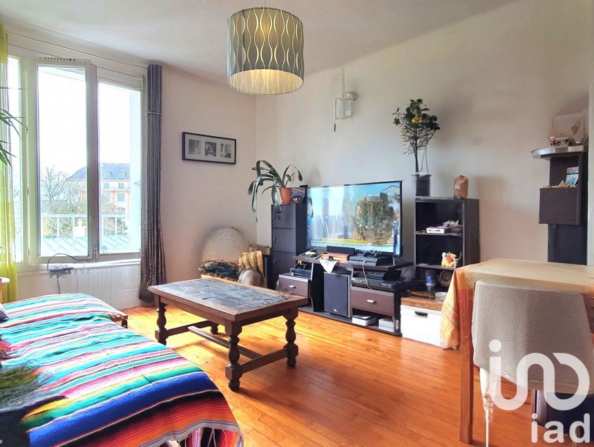 Apartment 3 rooms of 54 m² in Brest (29200)