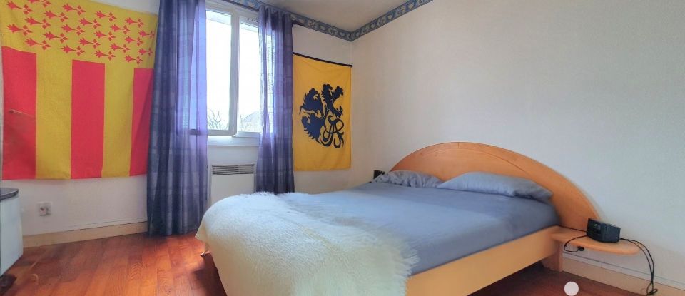 Apartment 3 rooms of 54 m² in Brest (29200)