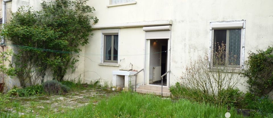 Maison de campagne 6 pièces de 145 m² à Rembercourt-Sommaisne (55250)