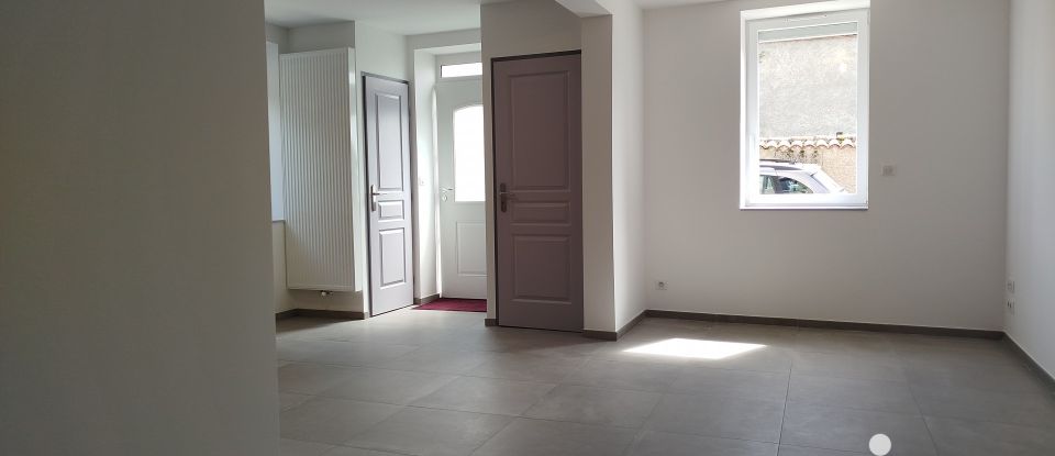 House 4 rooms of 98 m² in Combronde (63460)