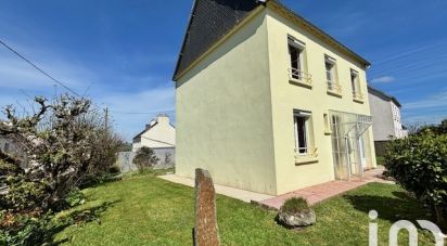 Traditional house 5 rooms of 82 m² in Pleyben (29190)