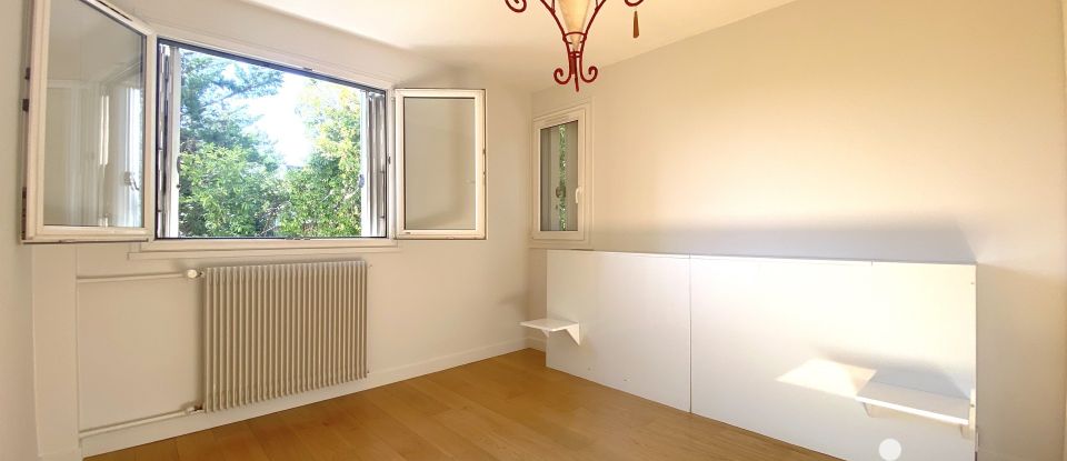 Apartment 3 rooms of 58 m² in Chatou (78400)