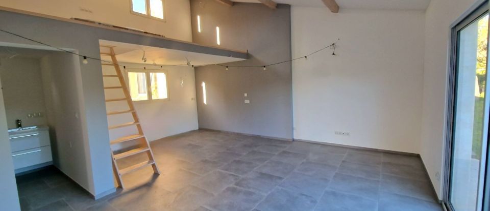 House 4 rooms of 90 m² in Cuges-les-Pins (13780)