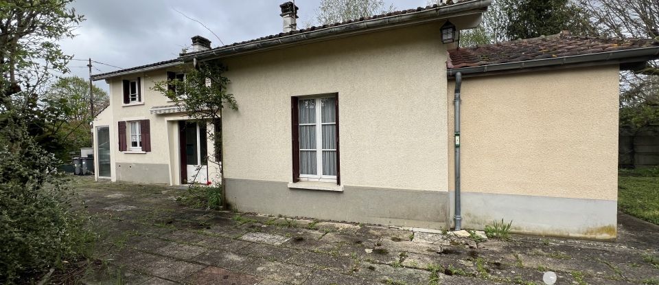 Maison traditionnelle 5 pièces de 100 m² à Montigny-Lencoup (77520)