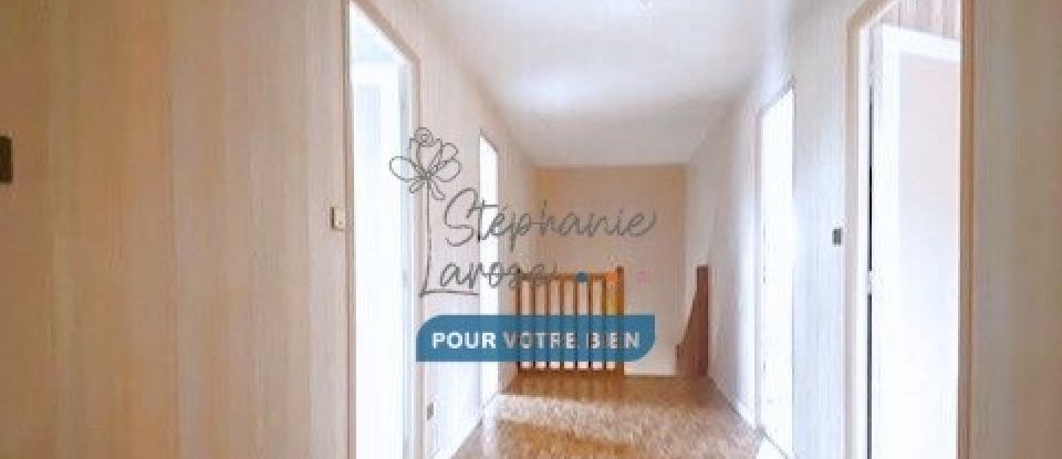 Traditional house 7 rooms of 154 m² in Pornichet (44380)