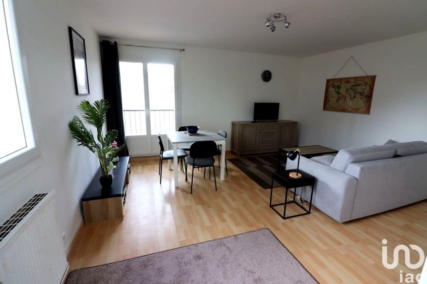 Apartment 1 room of 32 m² in Bayeux (14400)