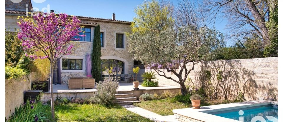 Town house 9 rooms of 292 m² in Uzès (30700)