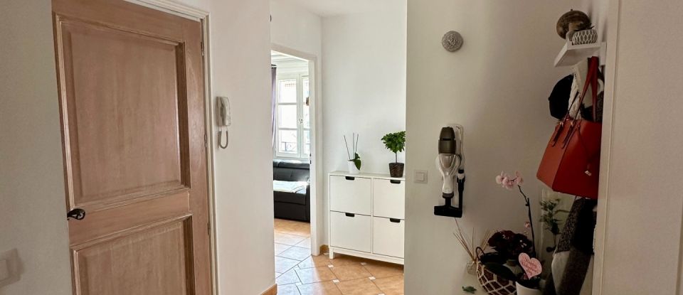 Apartment 3 rooms of 52 m² in La Môle (83310)