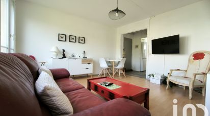 Apartment 3 rooms of 55 m² in Saint-Aubin-lès-Elbeuf (76410)