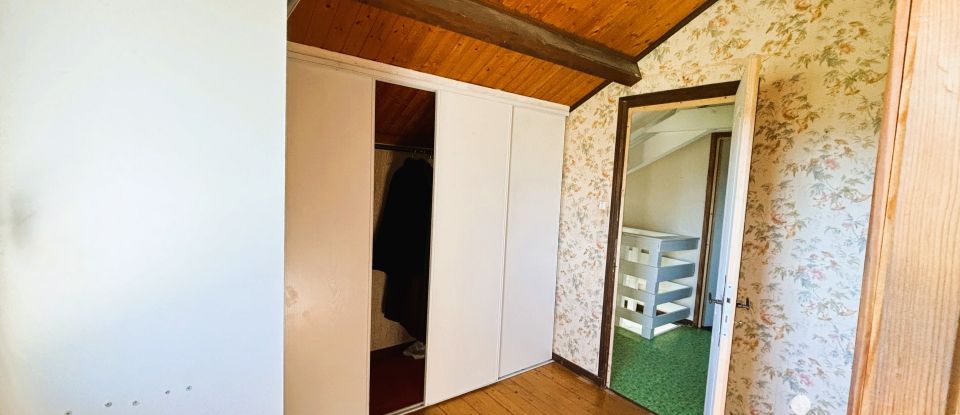 House 6 rooms of 160 m² in Saint-André-le-Gaz (38490)