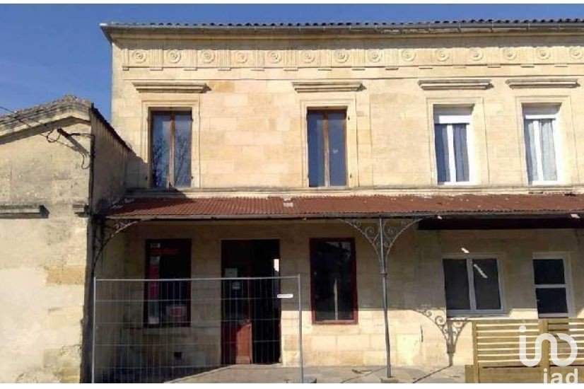 House 2 rooms of 77 m² in Frontenac (33760)