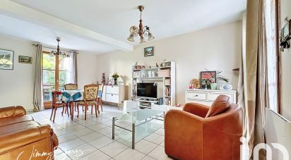 Traditional house 4 rooms of 66 m² in Drancy (93700)
