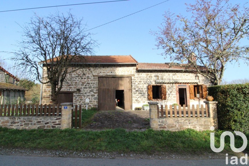 Maison de village 4 pièces de 102 m² à Bosmoreau-les-Mines (23400)