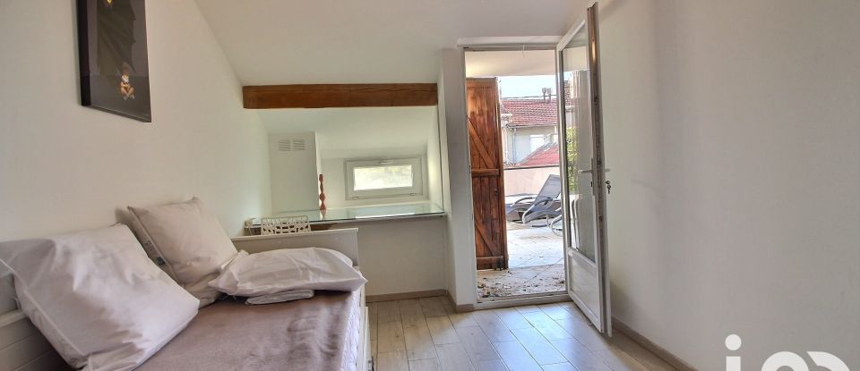 House 5 rooms of 110 m² in Marseille (13016)