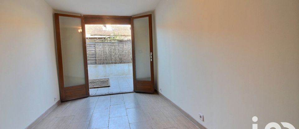 House 5 rooms of 110 m² in Marseille (13016)